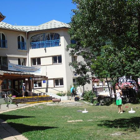 Le Rabuons Hotel Saint-Étienne-de-Tinée Eksteriør billede