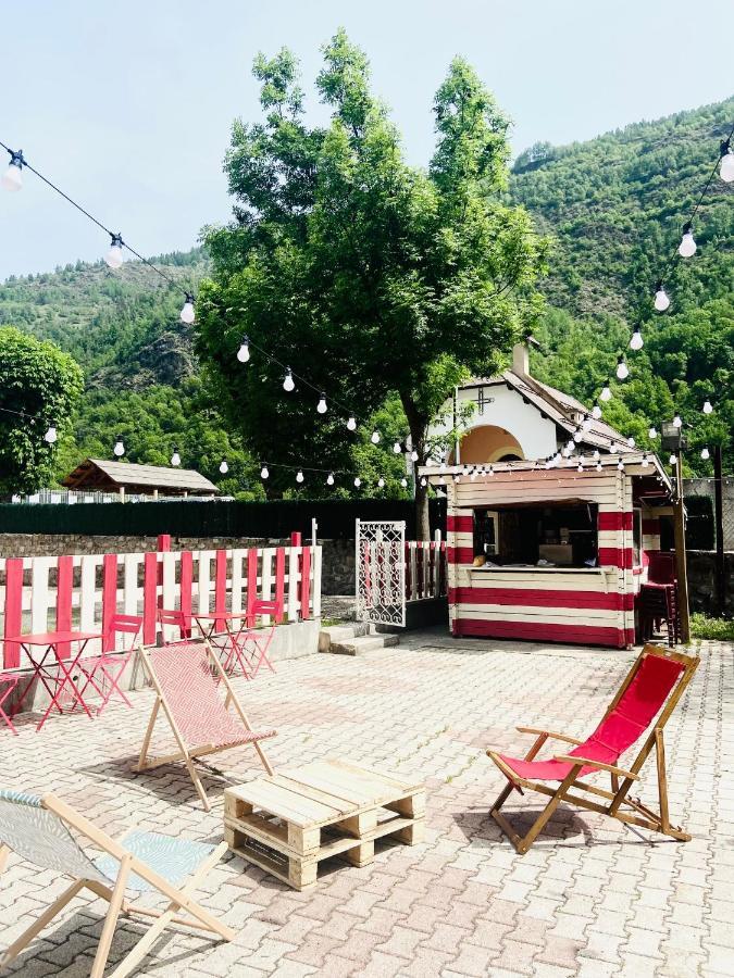 Le Rabuons Hotel Saint-Étienne-de-Tinée Eksteriør billede