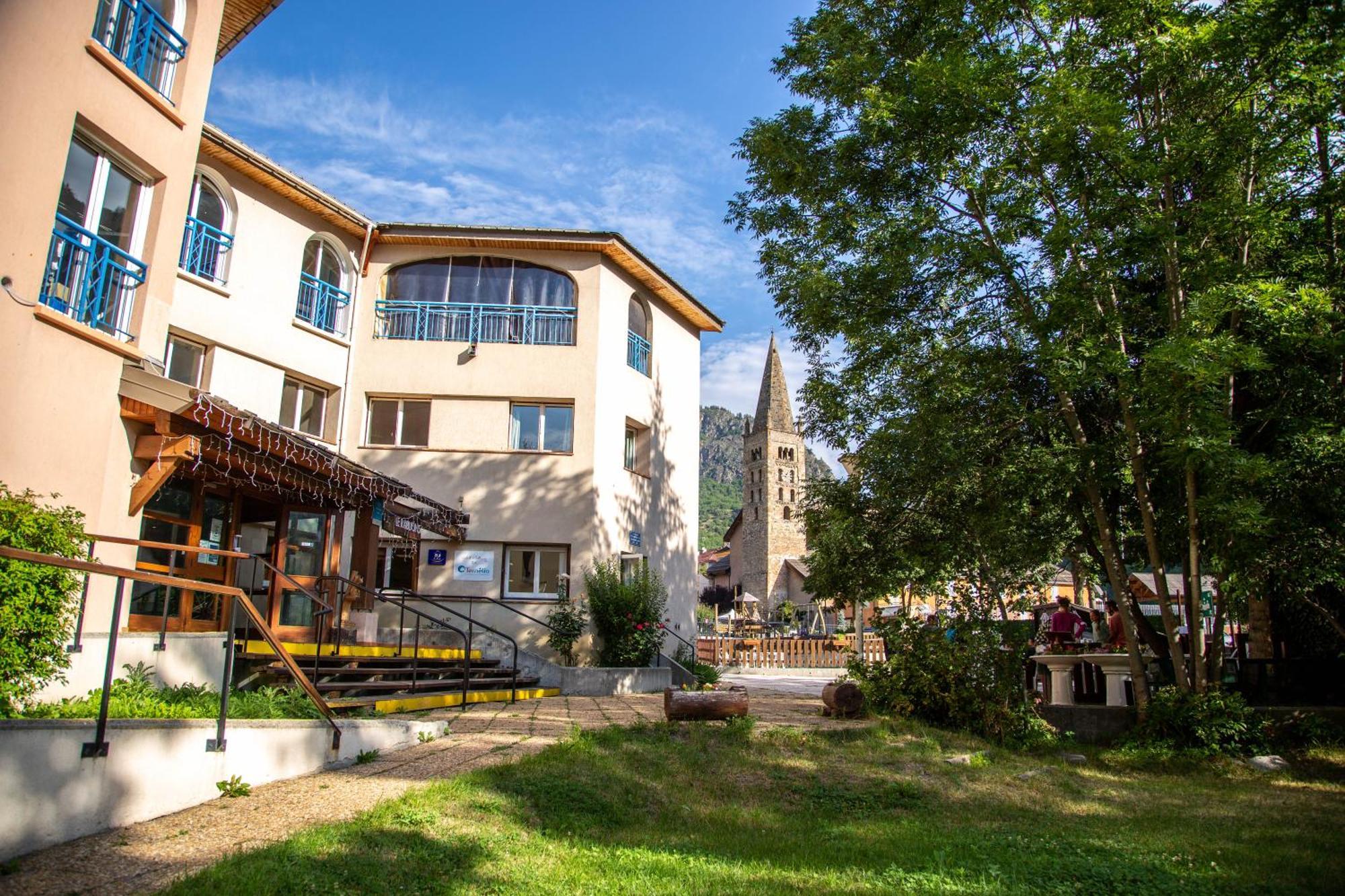 Le Rabuons Hotel Saint-Étienne-de-Tinée Eksteriør billede
