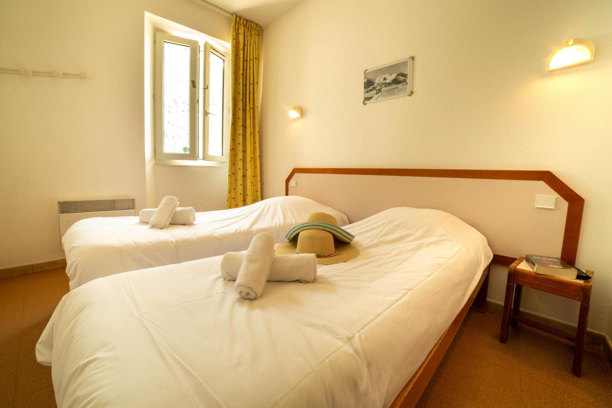 Le Rabuons Hotel Saint-Étienne-de-Tinée Eksteriør billede
