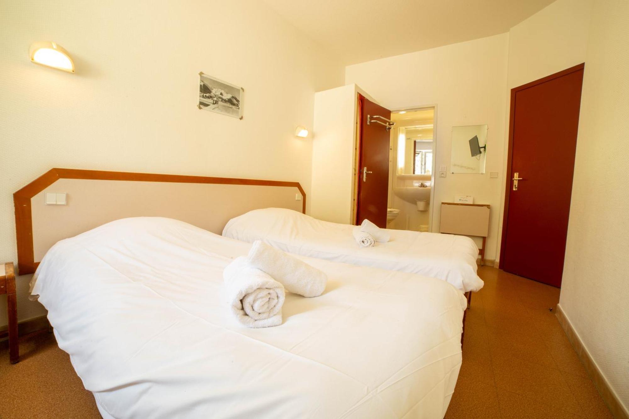 Le Rabuons Hotel Saint-Étienne-de-Tinée Eksteriør billede
